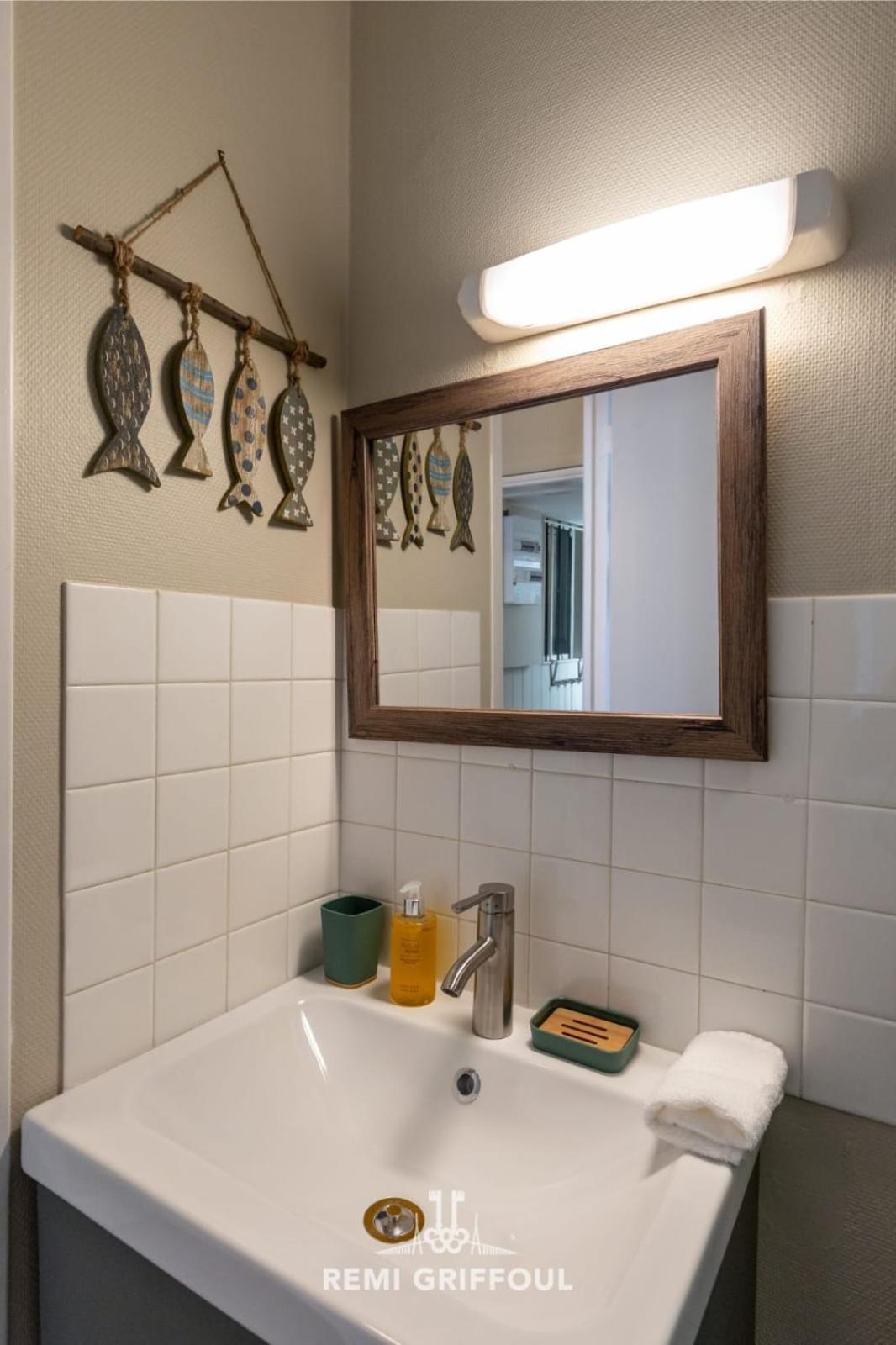 Emeraude Cozy Nest 3 Heart Of Historic District 2 Guests *